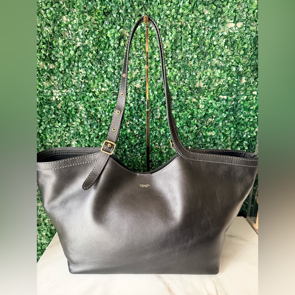 Coach Black Leather Gramercy Tote Bag with Adjustable Strap NWT